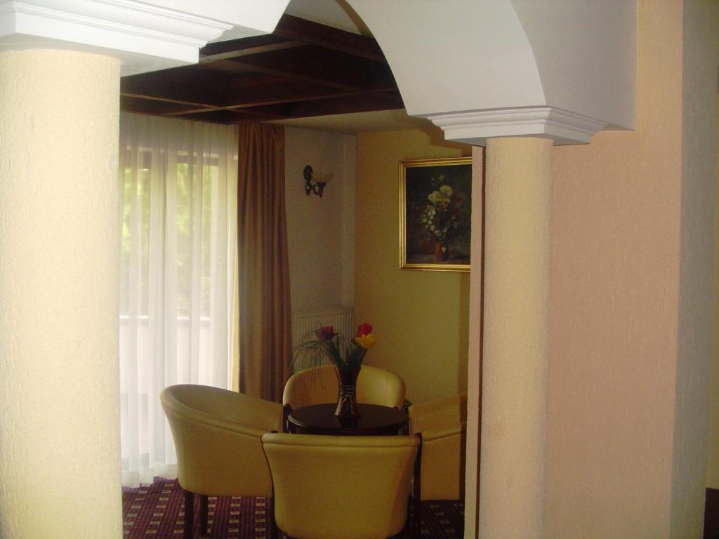 Villa Tom Sinaia Extérieur photo